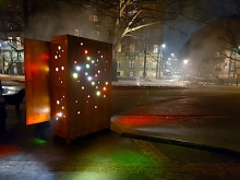 Przed Collegium Novum w Krakowie. Fot. MK